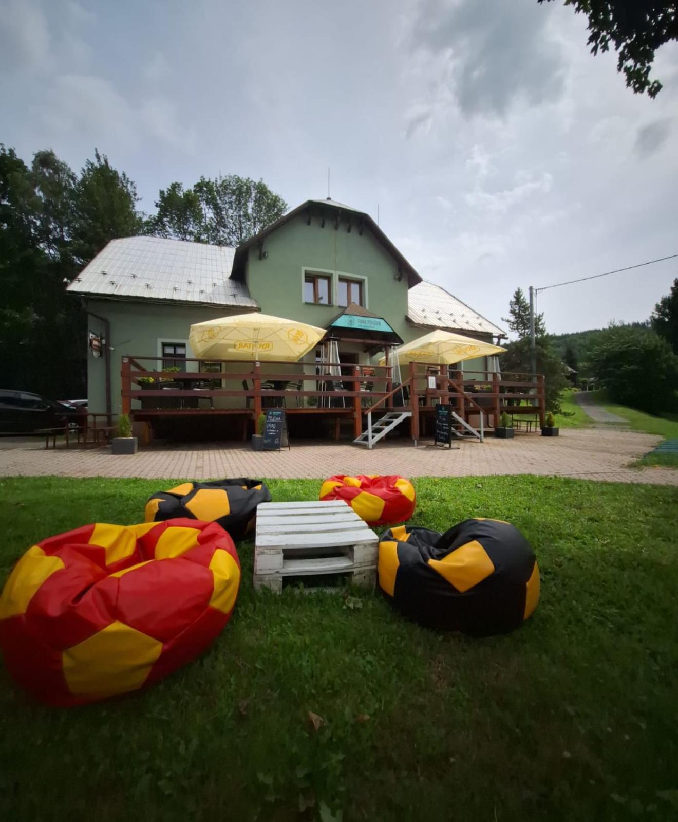Park Penzion Malá Morávka Bagian luar foto